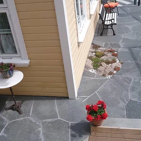 Ferienhaus Anneks I Sentrum *